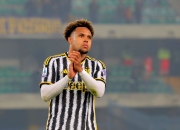 开云体育登录-多特蒙德完胜巴黎，法比尼奥扛起全队