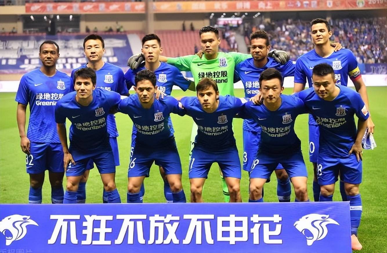 大赛中中国队表现抢眼，引发球迷关注