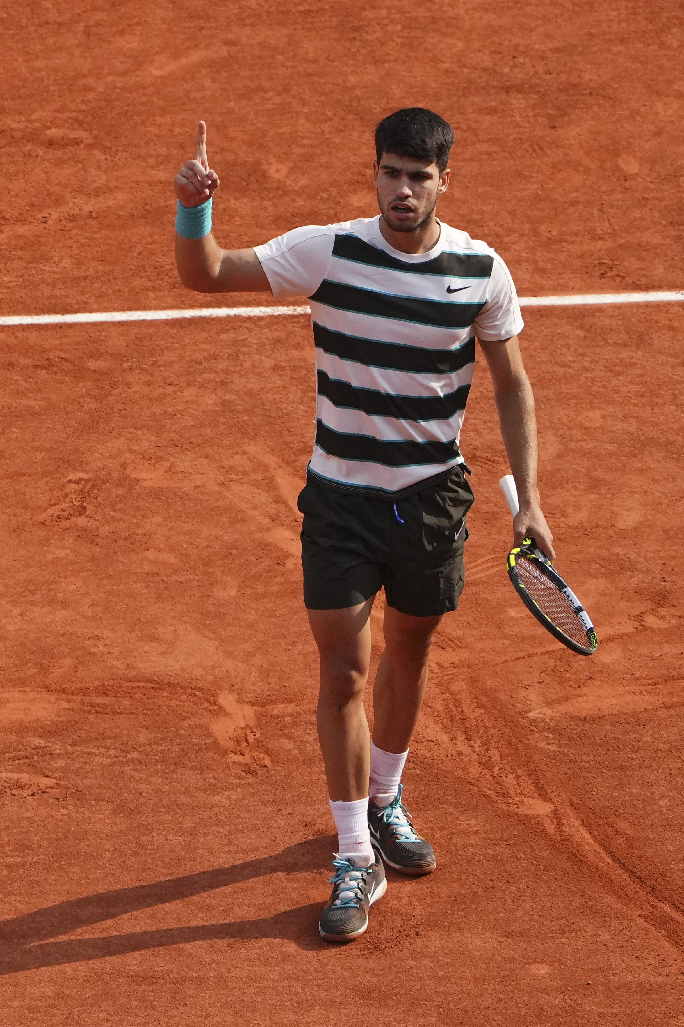 法国网球队力克欧洲网球队，阿尔卡拉斯惊艳世界的简单介绍