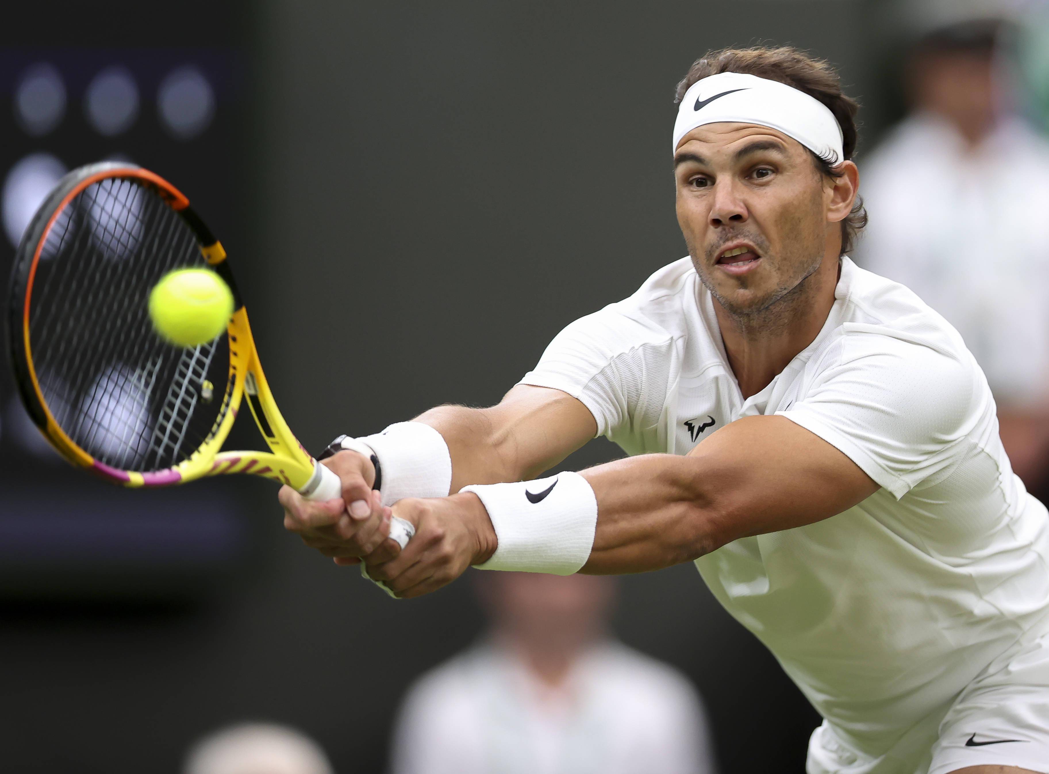 关于西班牙网球队爆冷日本网球队，纳达尔完成帽子戏法的信息