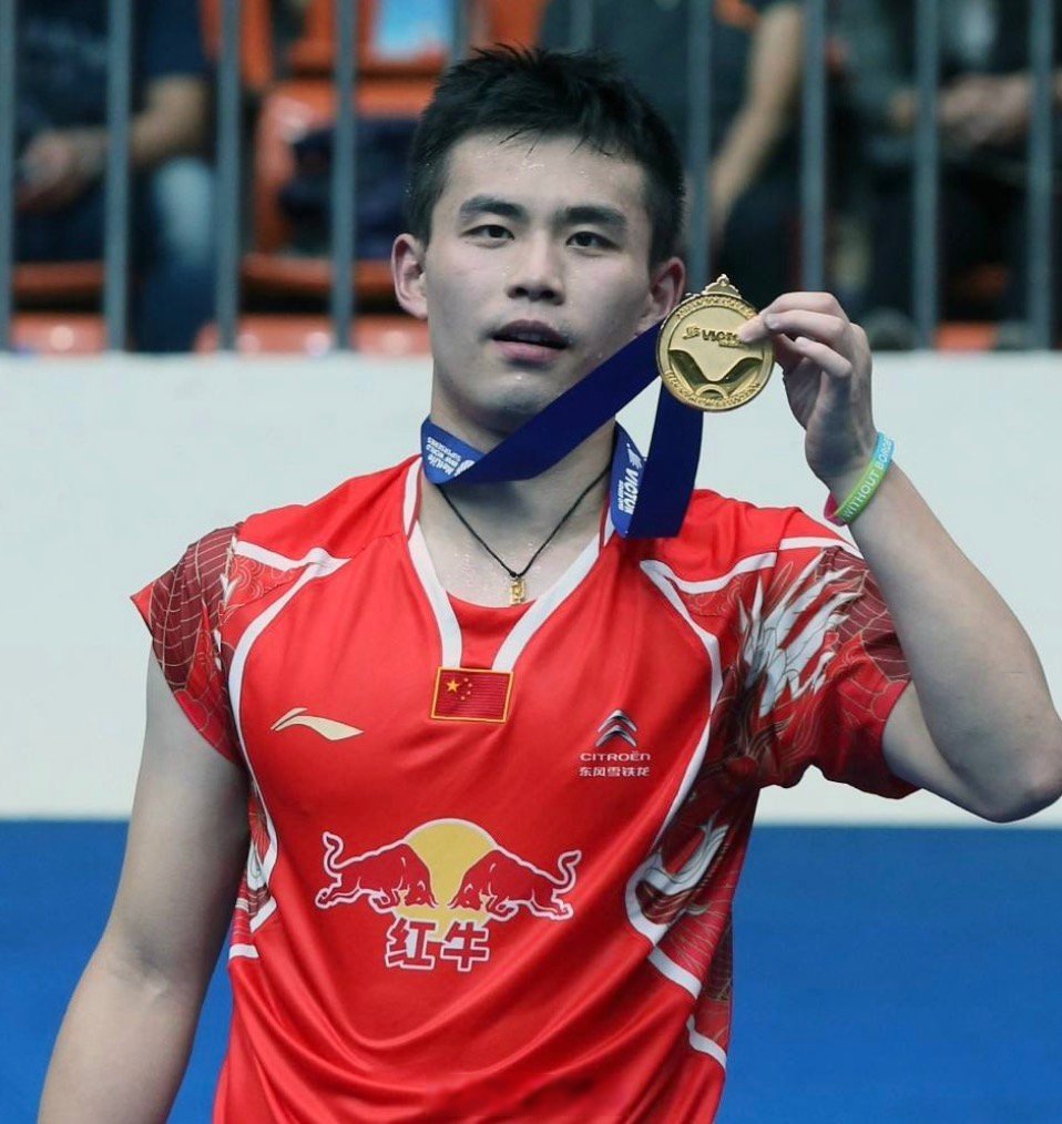 包含羽毛球队主教练发声，誓言带队登顶的词条